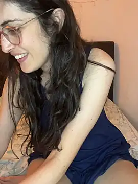 Lunaabbey online show from July 31, 2026, 9:12 pm