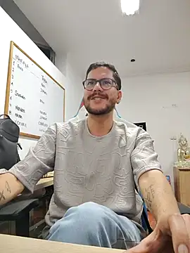 AndyHepburn online show from December 14, 2025, 12:50 am