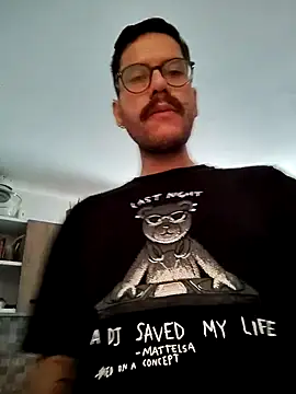 AndyHepburn online show from November 11, 2025, 4:35 pm