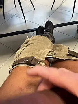 Snapshot of buodiculo chatting on February 6, 2026, 7:26 am buodiculo online show from February 6, 2026, 7:26 am