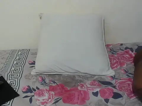 Snapshot of queen__ebony chatting on March 1, 2025, 3:16 pm queen  ebony online show from March 1, 2025, 3:16 pm