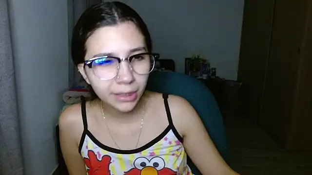 mia  lopez  online show from October 22, 2025, 12:54 am