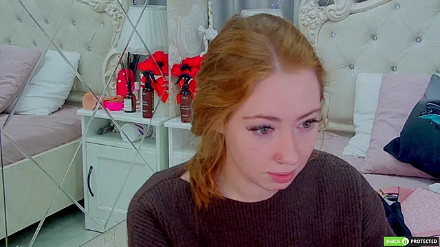 TinaBrook online show from November 3, 2025, 3:34 am