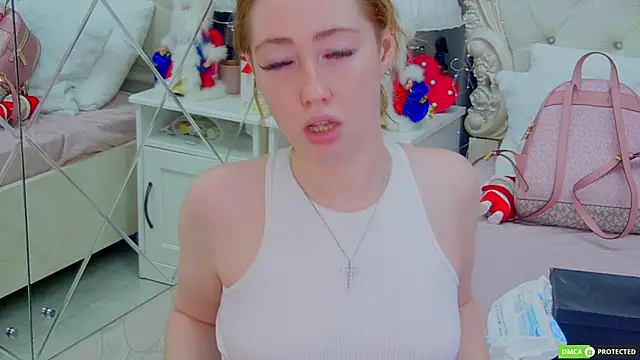 TinaBrook online show from January 12, 2026, 3:57 am