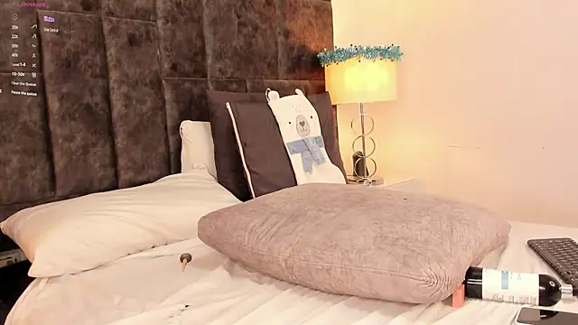 Petit-Rosse online show from December 22, 2024, 1:34 am