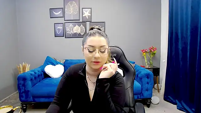 Snapshot of Katewalker_ chatting on March 21, 2025, 6:18 pm Katewalker online show from March 21, 2025, 6:18 pm