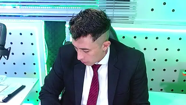 Darko0717 online show from December 19, 2025, 8:22 pm