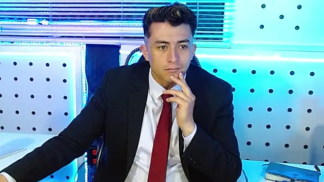 Darko0717 online show from December 3, 2025, 1:32 pm