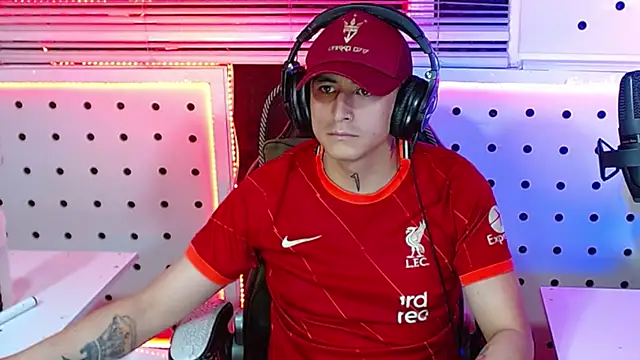 Darko0717 online show from October 28, 2025, 11:58 pm