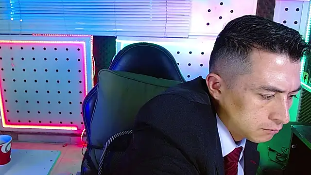 Darko0717 online show from February 9, 2026, 11:41 am