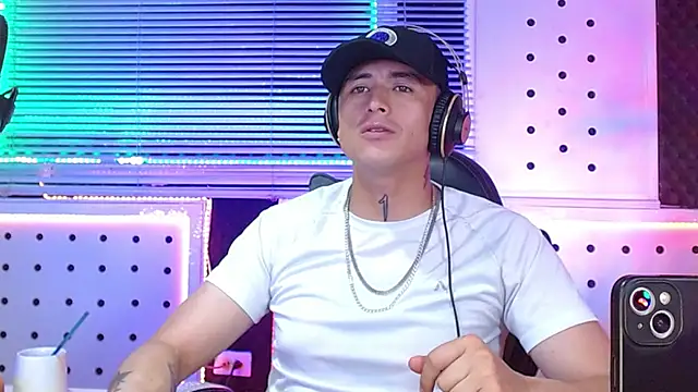 Darko0717 online show from March 6, 2026, 2:06 am