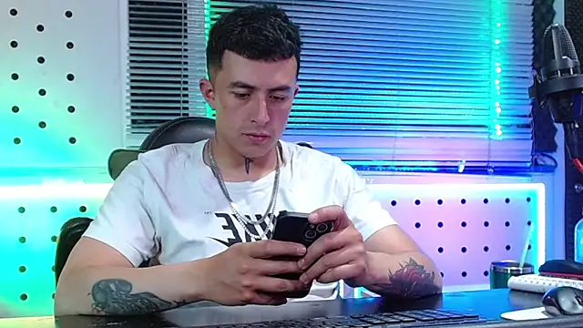 Darko0717 online show from March 19, 2026, 2:22 am