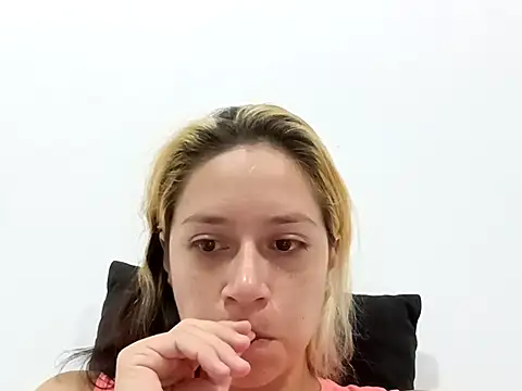 MommyMiaWs online show from April 14, 2026, 6:02 pm