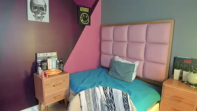 Snapshot of samanthaanderson_ chatting on September 9, 2025, 8:40 pm samanthaanderson  online show from September 9, 2025, 8:40 pm