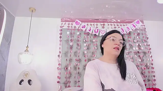 Snapshot of anette_cooper chatting on February 11, 2026, 4:12 am anette cooper online show from February 11, 2026, 4:12 am