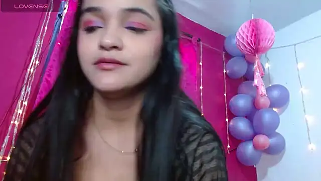 Snapshot of monica_little23 chatting on March 2, 2025, 5:41 pm monica little23 online show from March 2, 2025, 5:41 pm