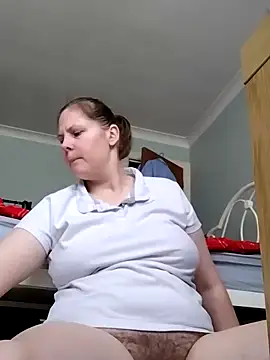 xxSexyBushLinnxx online show from March 4, 2025, 10:57 am