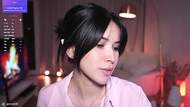 anniehillofficial online show from September 27, 2025, 8:26 pm