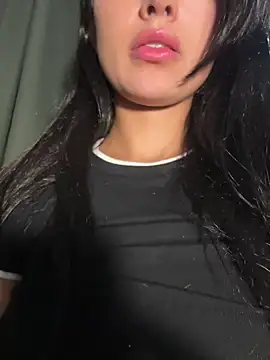 Snapshot of EvaMoet chatting on October 14, 2025, 1:06 am EvaMoet online show from October 14, 2025, 1:06 am