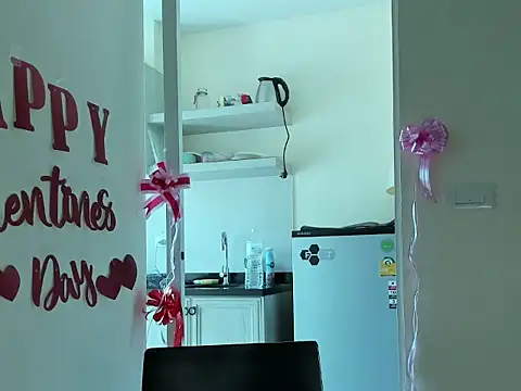 paulblack21 online show from February 14, 2026, 7:08 am