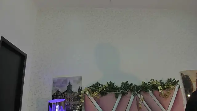 veronica salas online show from November 23, 2025, 2:05 pm