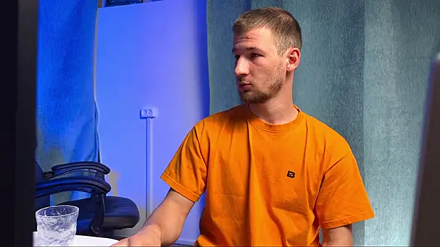 Farmer James online show from October 1, 2025, 4:22 pm