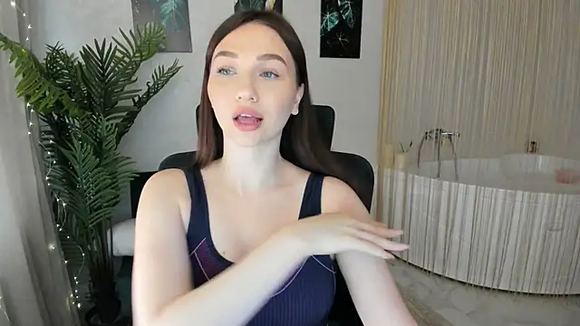 GracefulLook online show from March 21, 2025, 3:44 am