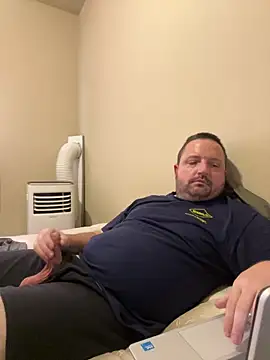 Snapshot of sexydadbod1 chatting on March 2, 2026, 12:44 am sexydadbod1 online show from March 2, 2026, 12:44 am