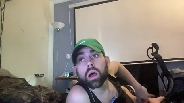 Snapshot of Fr4nk1eFFuxxx chatting on September 20, 2025, 6:57 pm Fr4nk1eFFuxxx online show from September 20, 2025, 6:57 pm