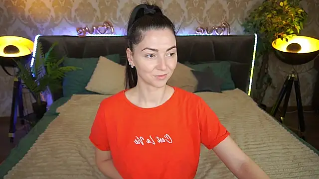 Snapshot of EmilyHalls chatting on March 22, 2025, 6:54 am EmilyHalls online show from March 22, 2025, 6:54 am