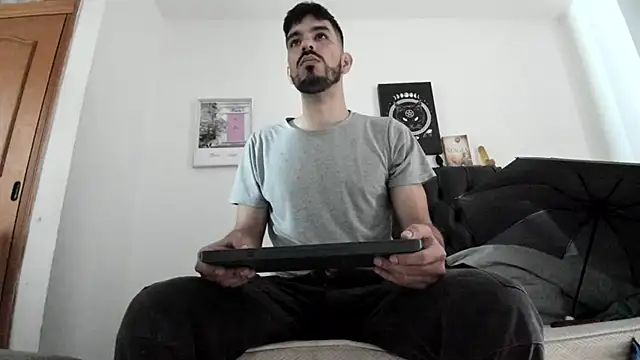 JohanyLatino online show from February 25, 2025, 12:05 pm