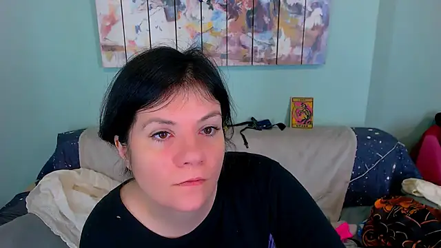 EverlyRays online show from February 8, 2026, 4:10 am