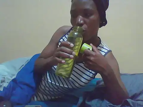 Smillie prety online show from February 14, 2026, 11:38 pm