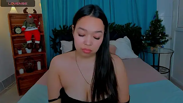 Snapshot of Kris_top_Lee chatting on December 4, 2024, 5:54 am Kris top Lee online show from December 4, 2024, 5:54 am