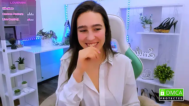 Snapshot of _Eliizabeth_ chatting on February 5, 2026, 9:43 pm Eliizabeth online show from February 5, 2026, 9:43 pm