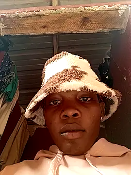 Snapshot of sweet_zara01 chatting on February 1, 2026, 8:56 am sweet zara01 online show from February 1, 2026, 8:56 am