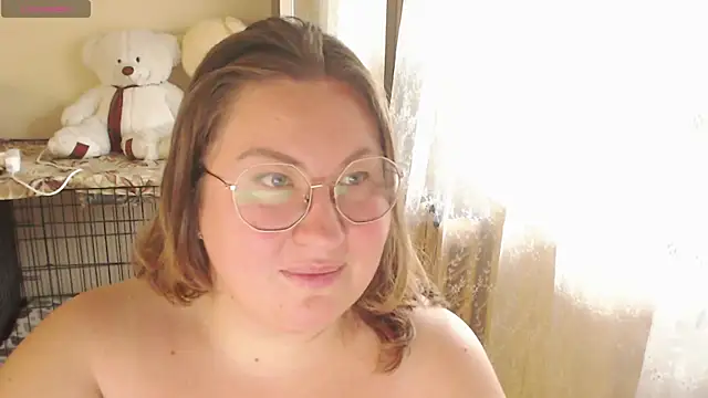 AmylleStar online show from September 28, 2025, 6:53 am