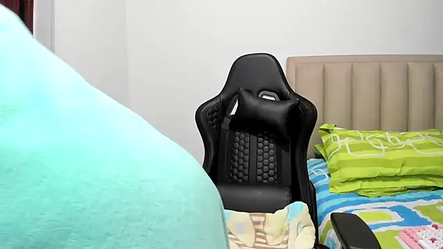 Chloemiller89 online show from April 10, 2026, 11:34 pm