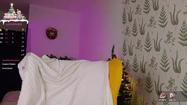 Snapshot of Marie_Diaze chatting on January 3, 2025, 5:06 am Marie Diaze online show from January 3, 2025, 5:06 am