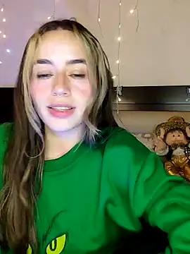 Snapshot of Natalia_Suarez chatting on December 31, 2024, 3:55 am Natalia Suarez online show from December 31, 2024, 3:55 am