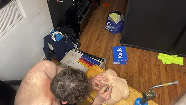 leanjamesdean online show from April 15, 2026, 10:32 pm