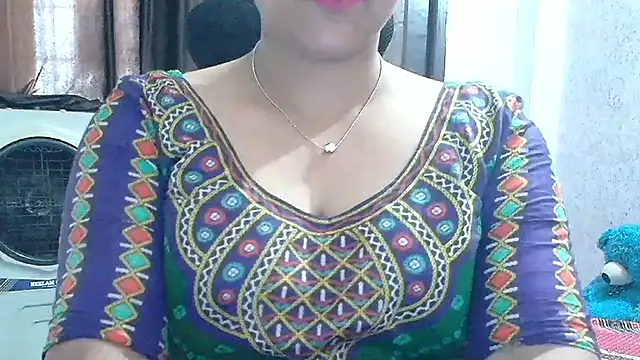 Maria 55 online show from May 26, 2026, 5:38 am