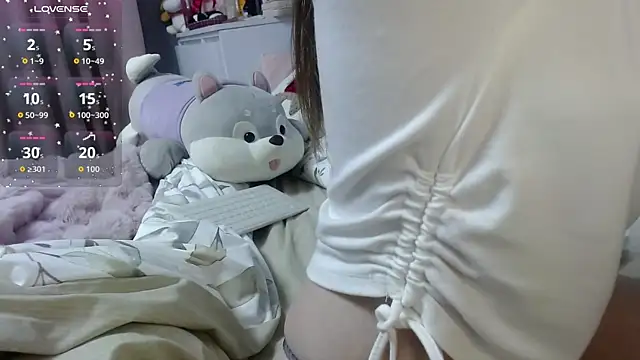 Viktoriiya bald online show from December 2, 2025, 1:06 am