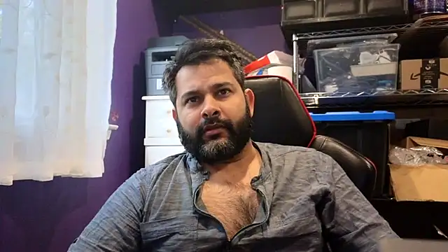 Sakhtlaundaz online show from November 3, 2025, 2:09 pm