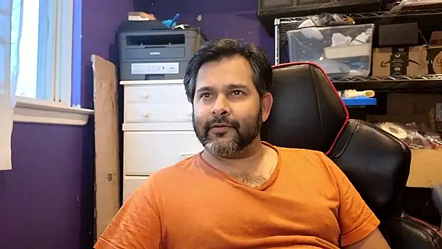 Snapshot of Sakhtlaundaz chatting on January 17, 2026, 9:40 pm Sakhtlaundaz online show from January 17, 2026, 9:40 pm