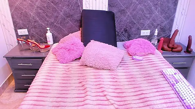 Snapshot of AndreaFletcher chatting on February 4, 2026, 7:42 pm AndreaFletcher online show from February 4, 2026, 7:42 pm