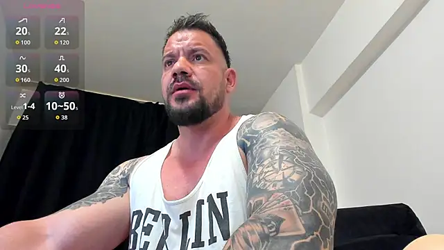 musclemonster31 online show from June 3, 2026, 6:12 pm