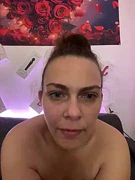 Snapshot of LEAsquirt91 chatting on May 8, 2026, 10:30 am LEAsquirt91 online show from May 8, 2026, 10:30 am