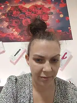 Snapshot of LEAsquirt91 chatting on July 15, 2026, 11:50 am LEAsquirt91 online show from July 15, 2026, 11:50 am