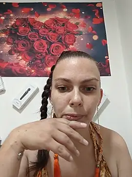 Snapshot of LEAsquirt91 chatting on July 10, 2026, 9:31 am LEAsquirt91 online show from July 10, 2026, 9:31 am